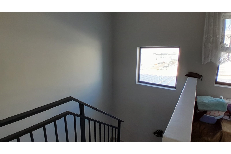 To Let 3 Bedroom Property for Rent in Parklands Western Cape